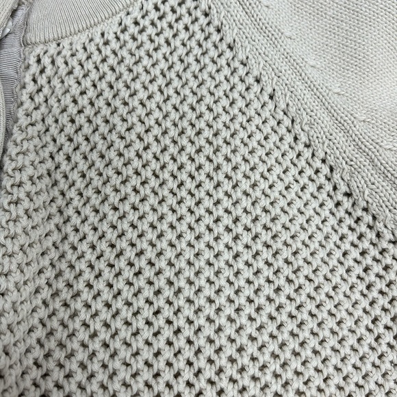 BANANA REPUBLIC finely knitted beige sweater, with hidden buttons size S - Picture 7 of 8
